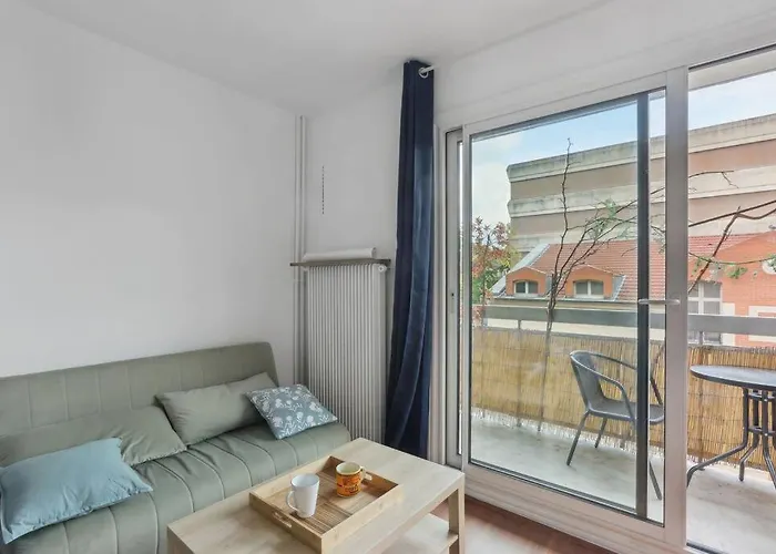 Amenage Avec Terrasse Daire *